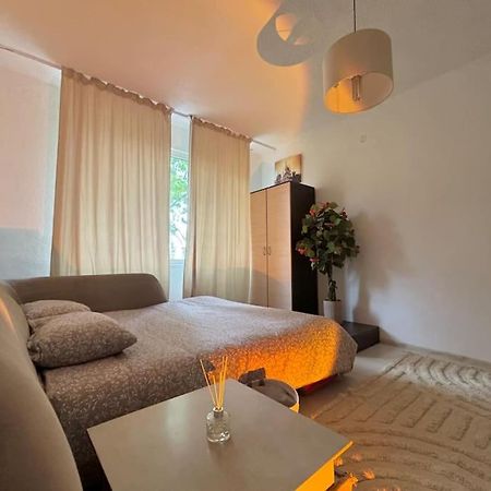 Deluxe Plovdiv Apartment Exterior photo